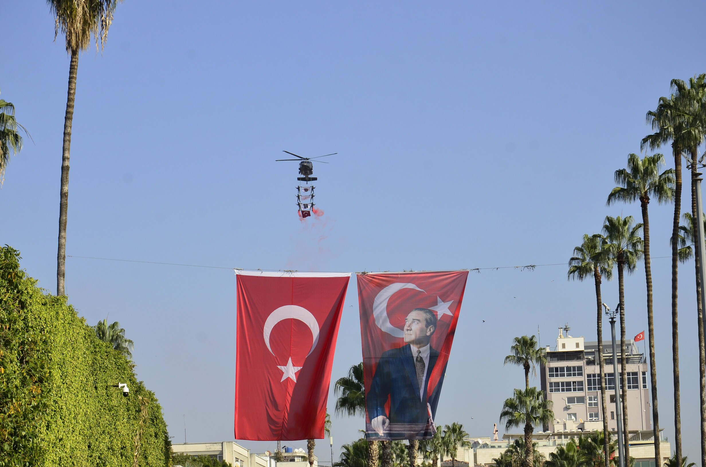 Mersin'in Kurtuluş Günü Coşkuyla Kutlandı (4)