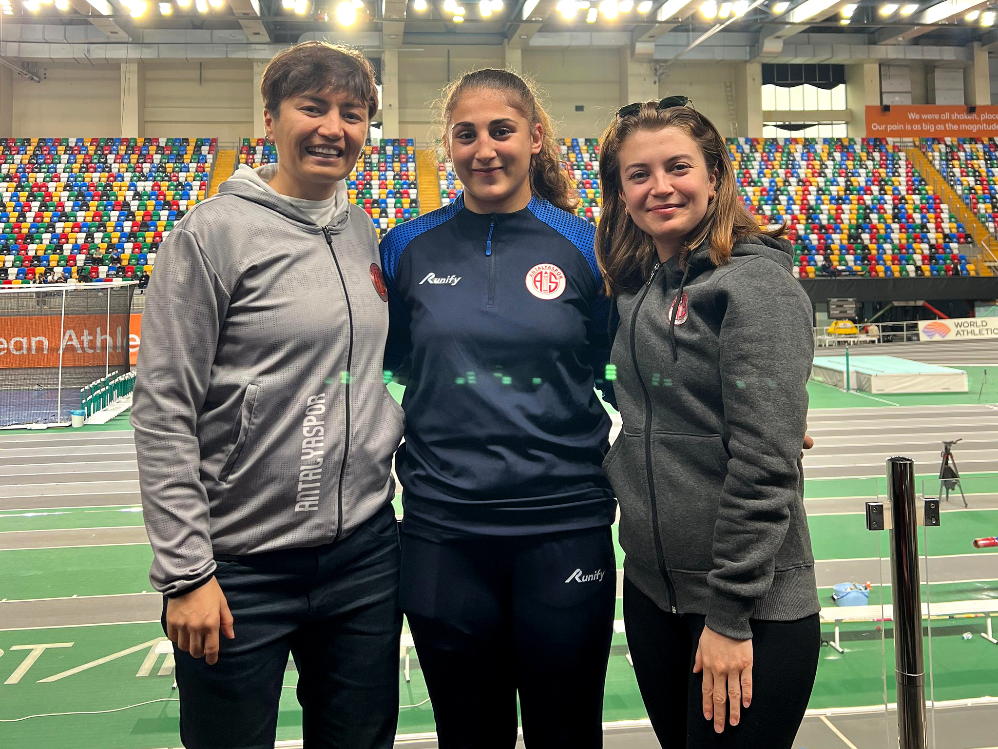 3 As Atletizm U18 (Antr. Damla Gönen, Yönt. Sevgi Dilek)