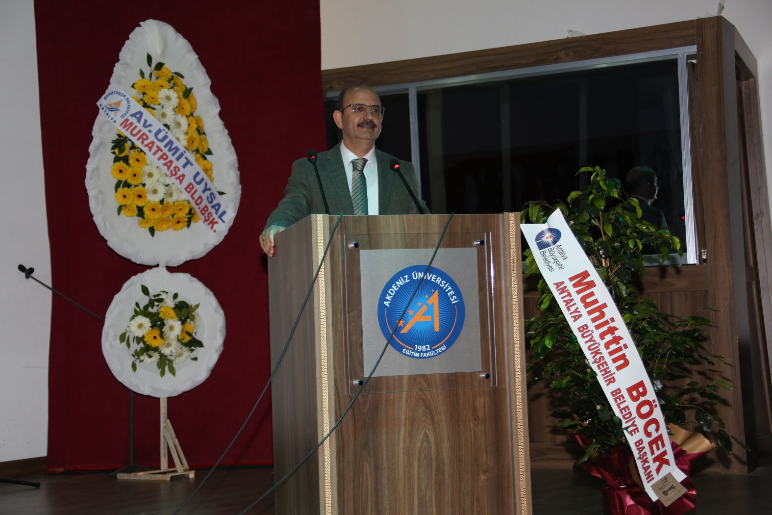 Akdeniz Üniversitesi’nde ‘Türk Dünyasında Dilde Birlik Ortak Türk Alfabesi’ Konferansı (4)