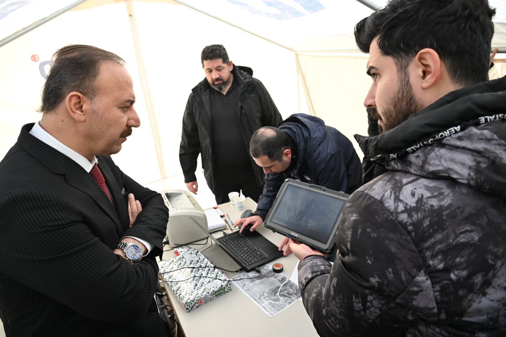 Kaybolan Oğlu Için Gözyaşları Içerisinde Feryat Eden Anne Yardım Istedi (6)