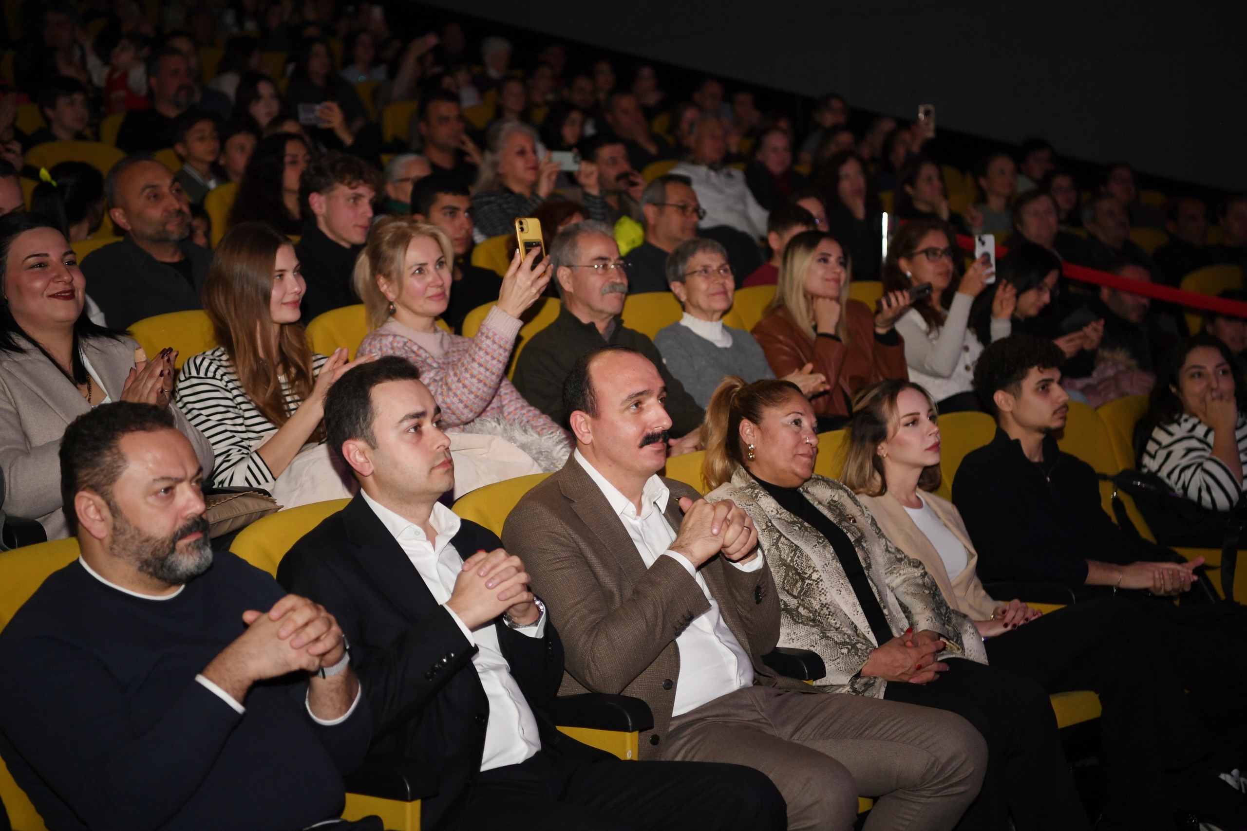 Konyaalti’nda Senfoni̇k Rock Rüzgari (1)