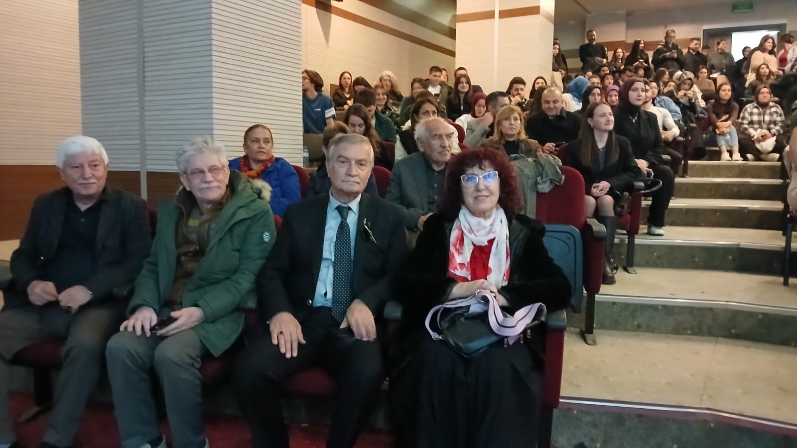 Türk Alfabesi Konferansı’na Büyük Ilgi (15)