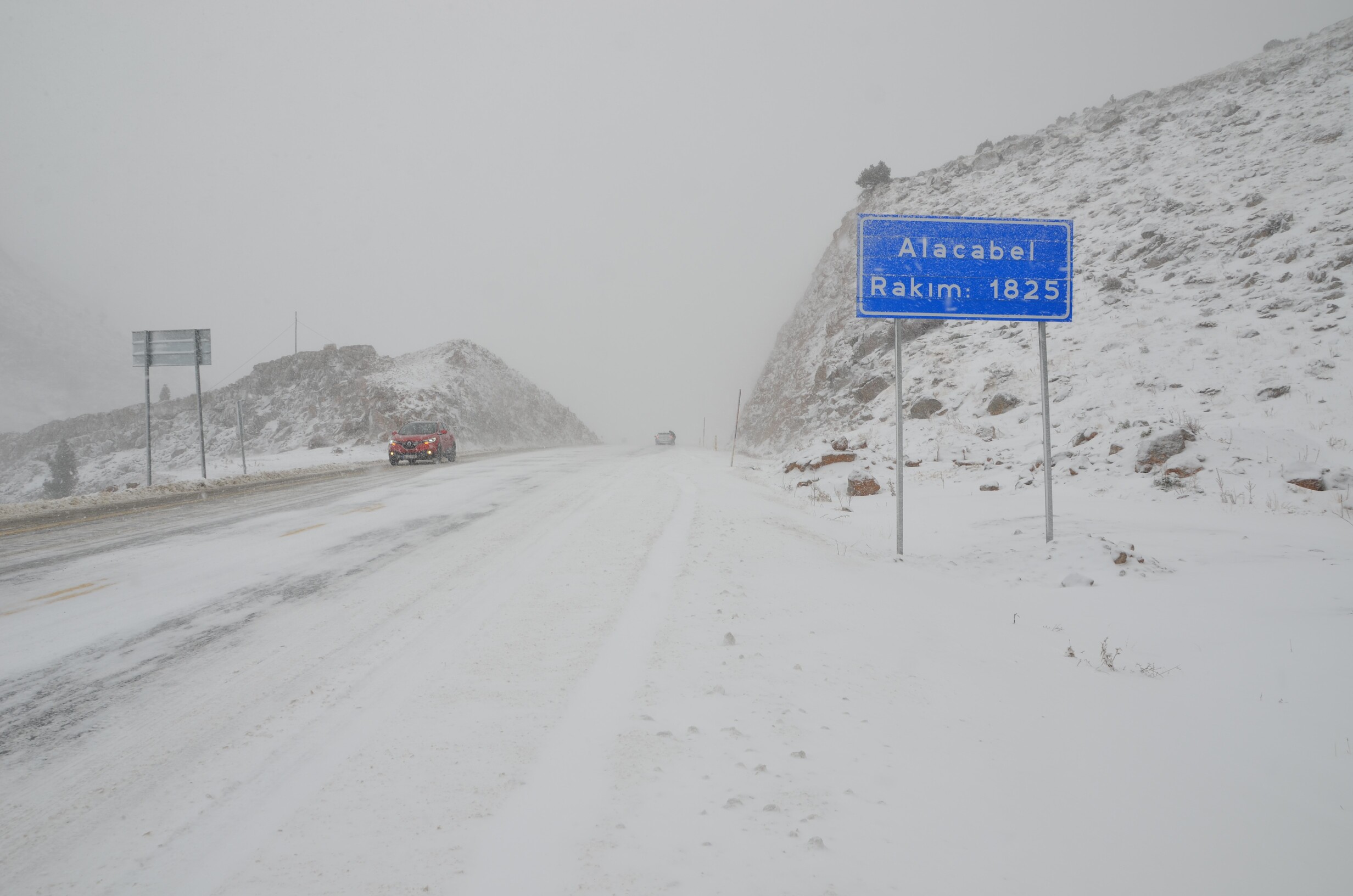 Antalya Konya Kara Yolunda Kar Yağışı (3)