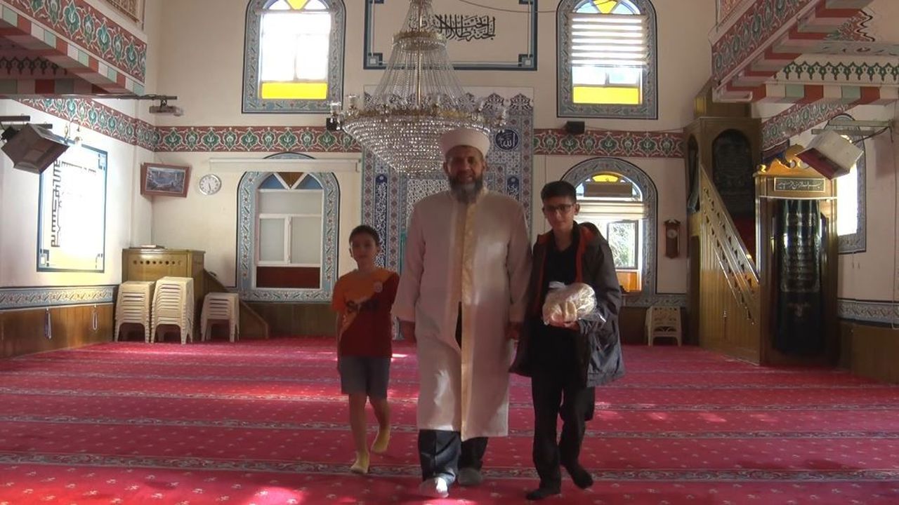 Antalya Muratpasa Yuce Camii İmam Hatibi Hasan Koc (3)