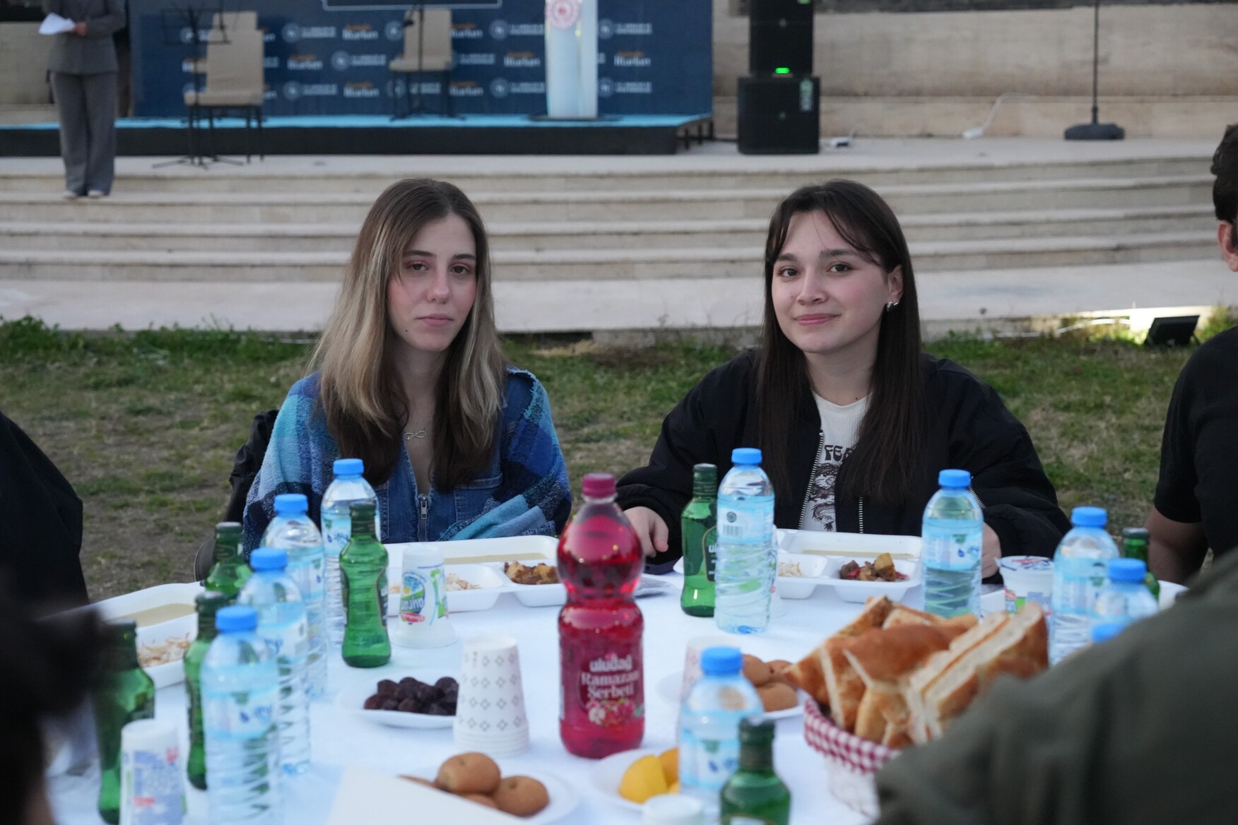 Antalya’da Kampüs Iftarına Öğrencilerden Yoğun Ilgi (4)