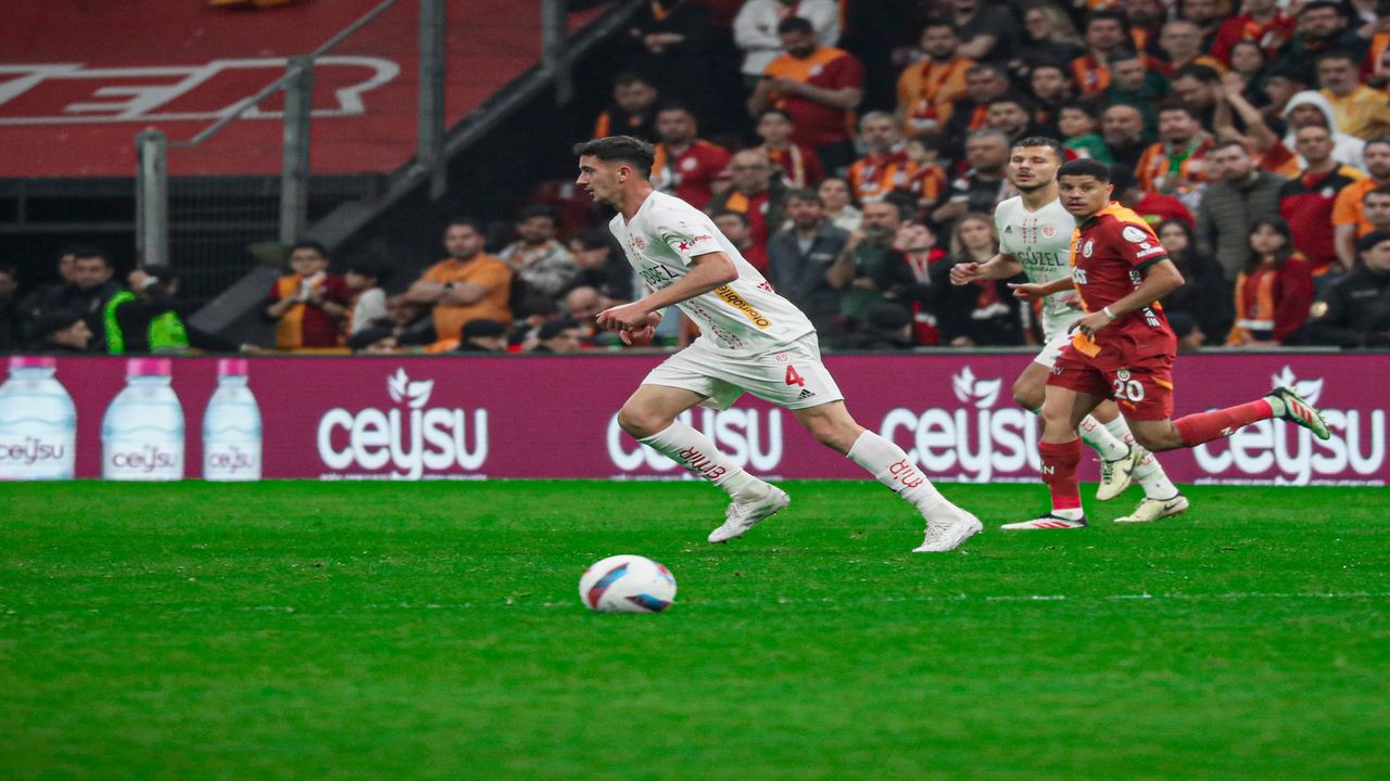 Antalyaspor Galatasaray Maci (2)