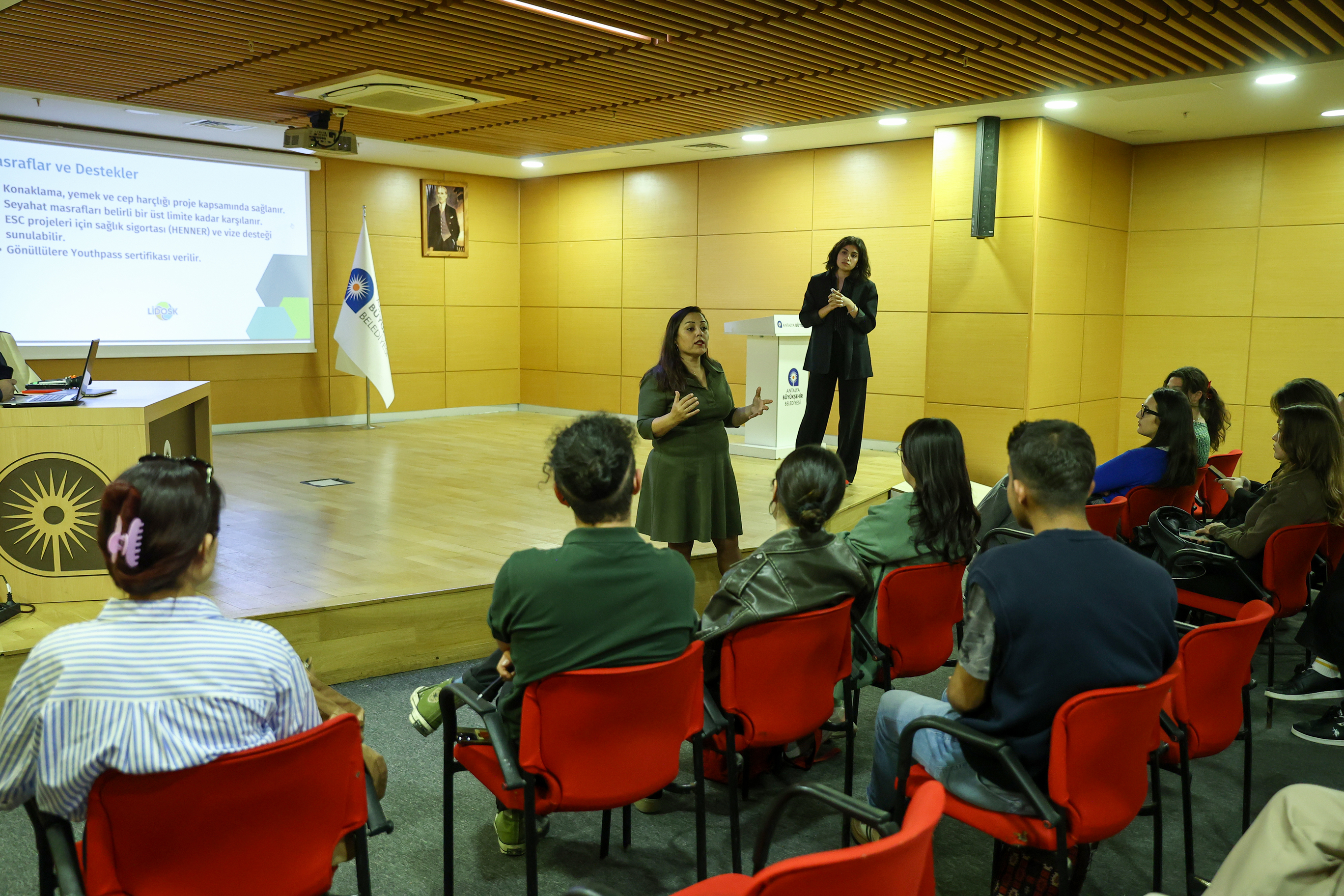 Büyükşehir’de Gençlere Avrupa Birliği Fırsatları Toplantısı (4)