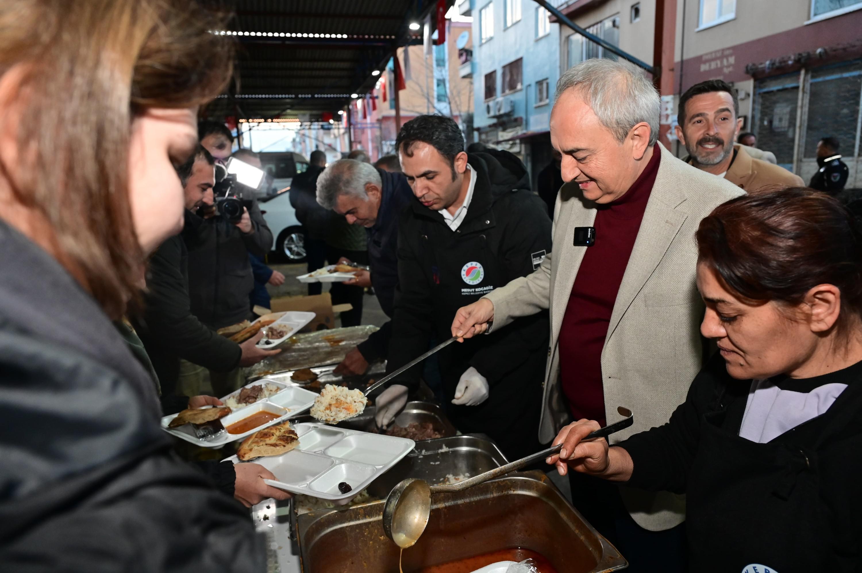 Kepezin Ilk Iftari Teomanpasa Mahallesine 11