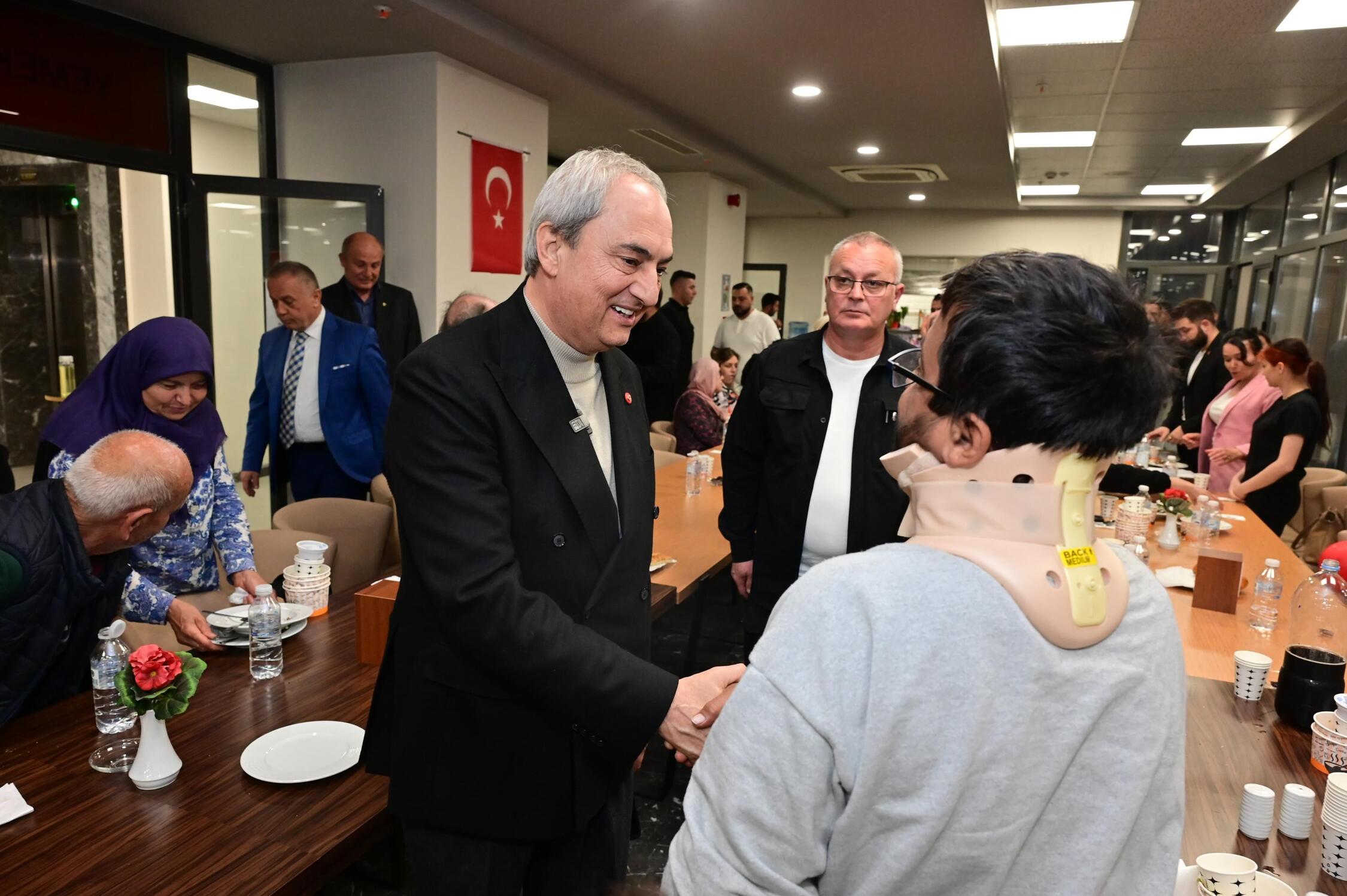 Kocagoz, Hasta Yakinlari Konukevi Iftarina Katildi 3