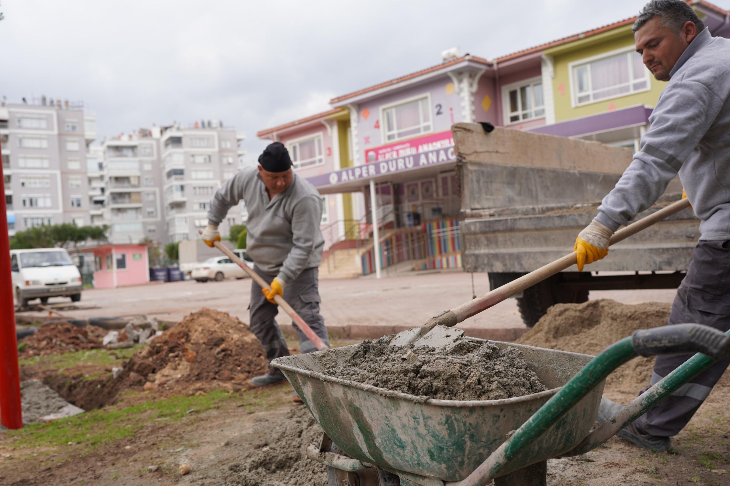 Konyaalti’nda Yol Ve Okul Çi̇zgi̇si̇ Yeni̇leni̇yor (1)