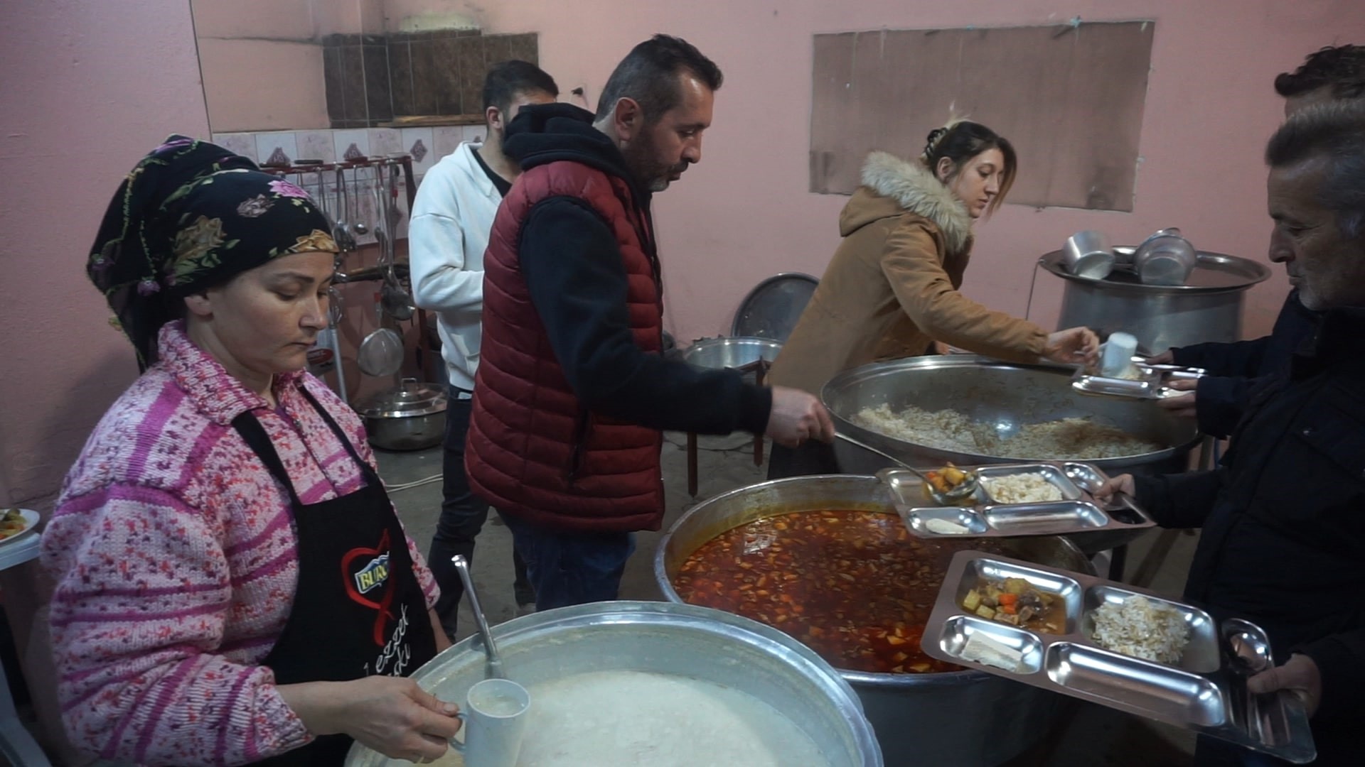 Köylüler Imece Usulü Iftar Yapıyor (5)