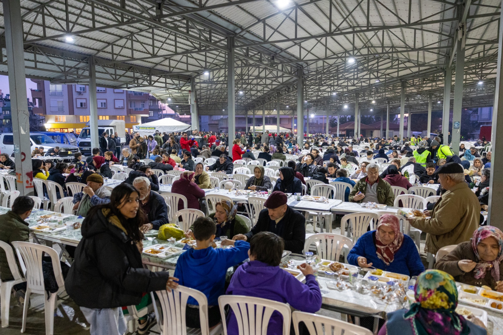 Manavgat Belediyesi Ilk Iftar Sofrasını Yayla Mahallesi’nde Kurdu (5)