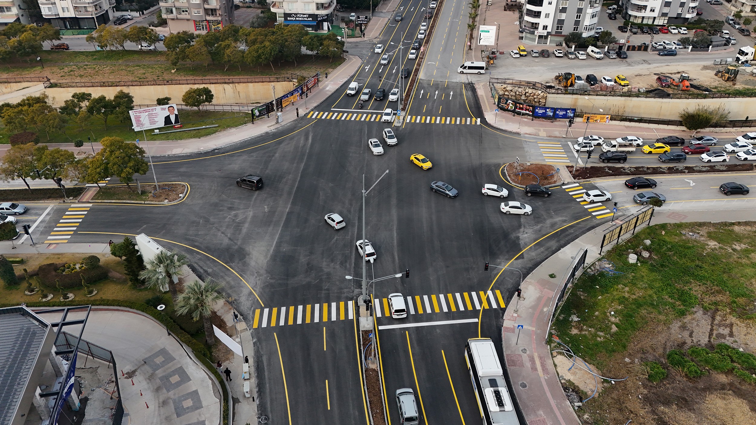 Mersin'de Trafik Yoğunluğu 'Akıllı Kavşak' Uygulamasıyla Hafifletiliyor (2)