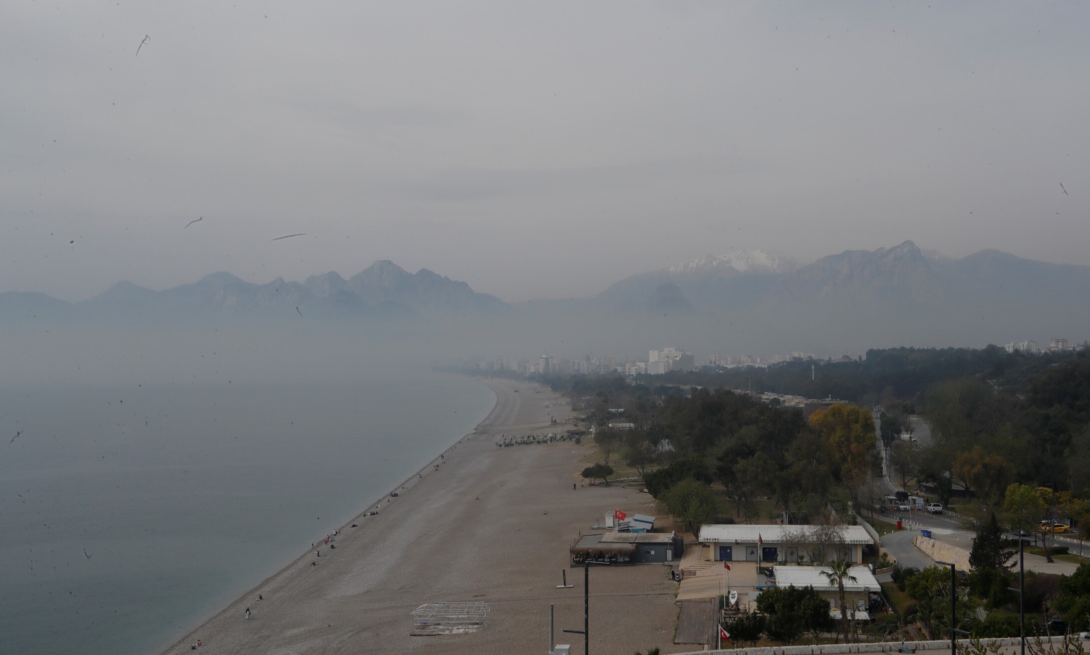 Meteoroloji Uyarmıştı Antalya'da Toz Taşınımı Etkili Oldu, Görüş Mesafesi Düştü (4)