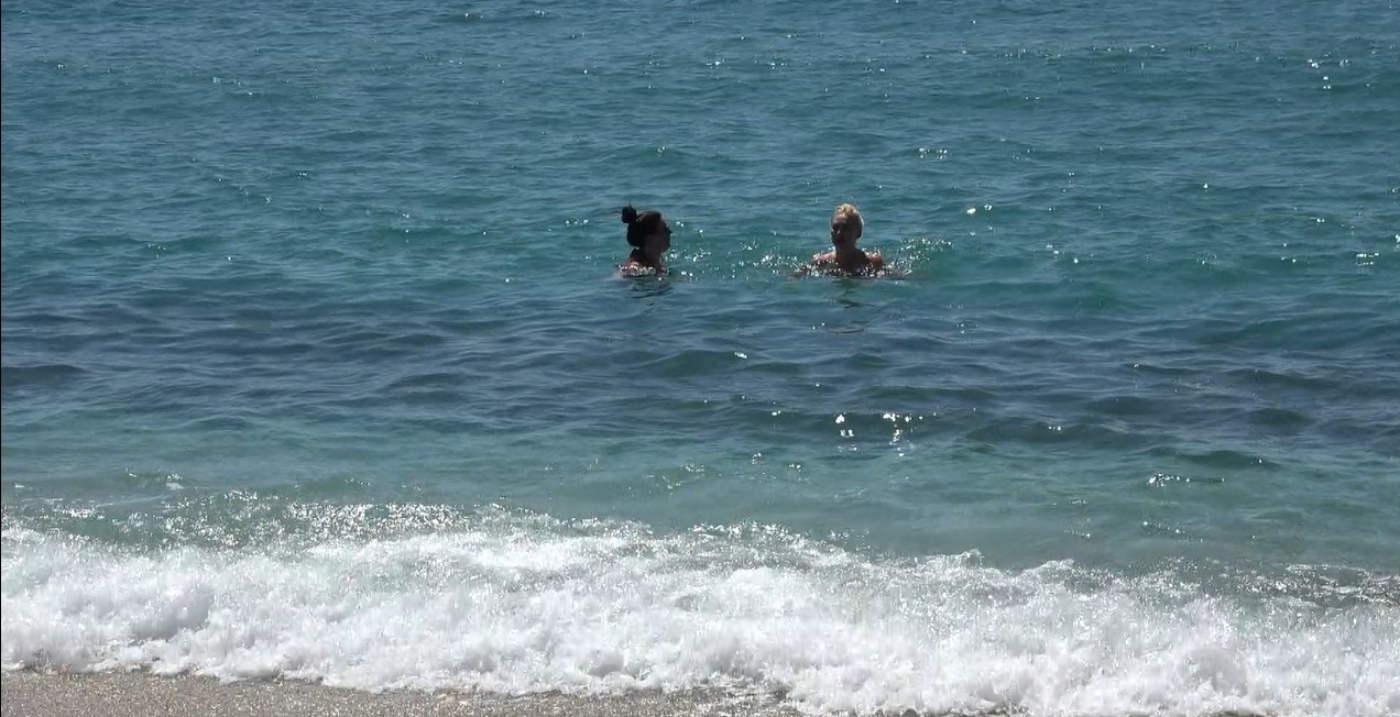 Alanya'da Güneşi Gören Sahile Koştu (2)