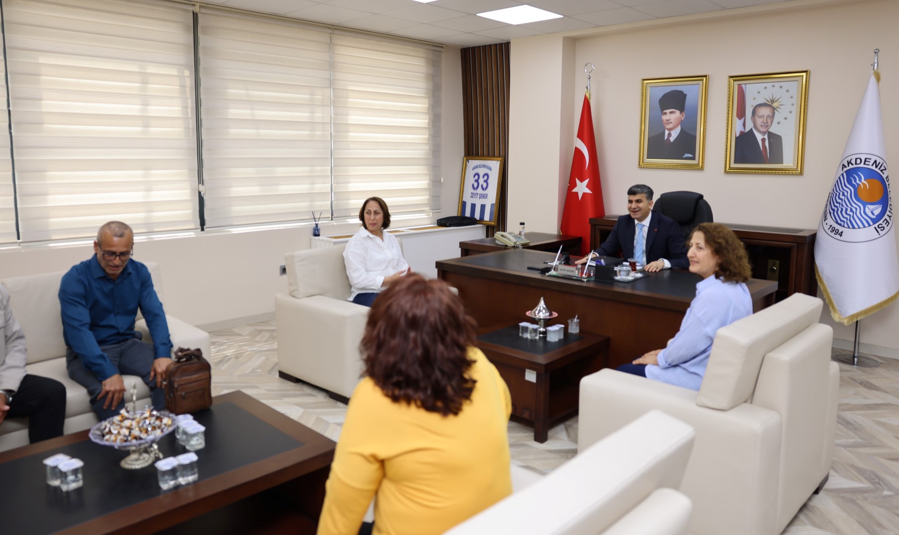 Şener Akdeniz Belediyesi’nin 1 Milyar 400 Milyon Lira Borcu Var (2) (Large)