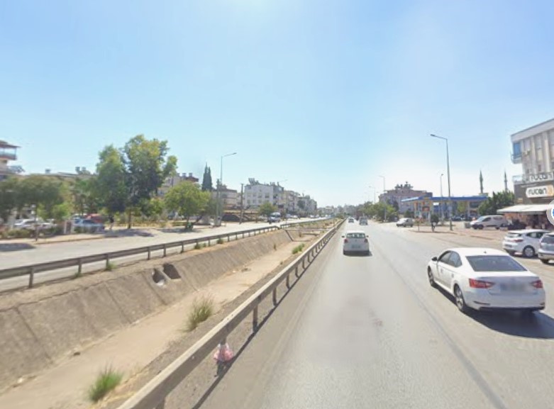 75.Yıl Caddesi