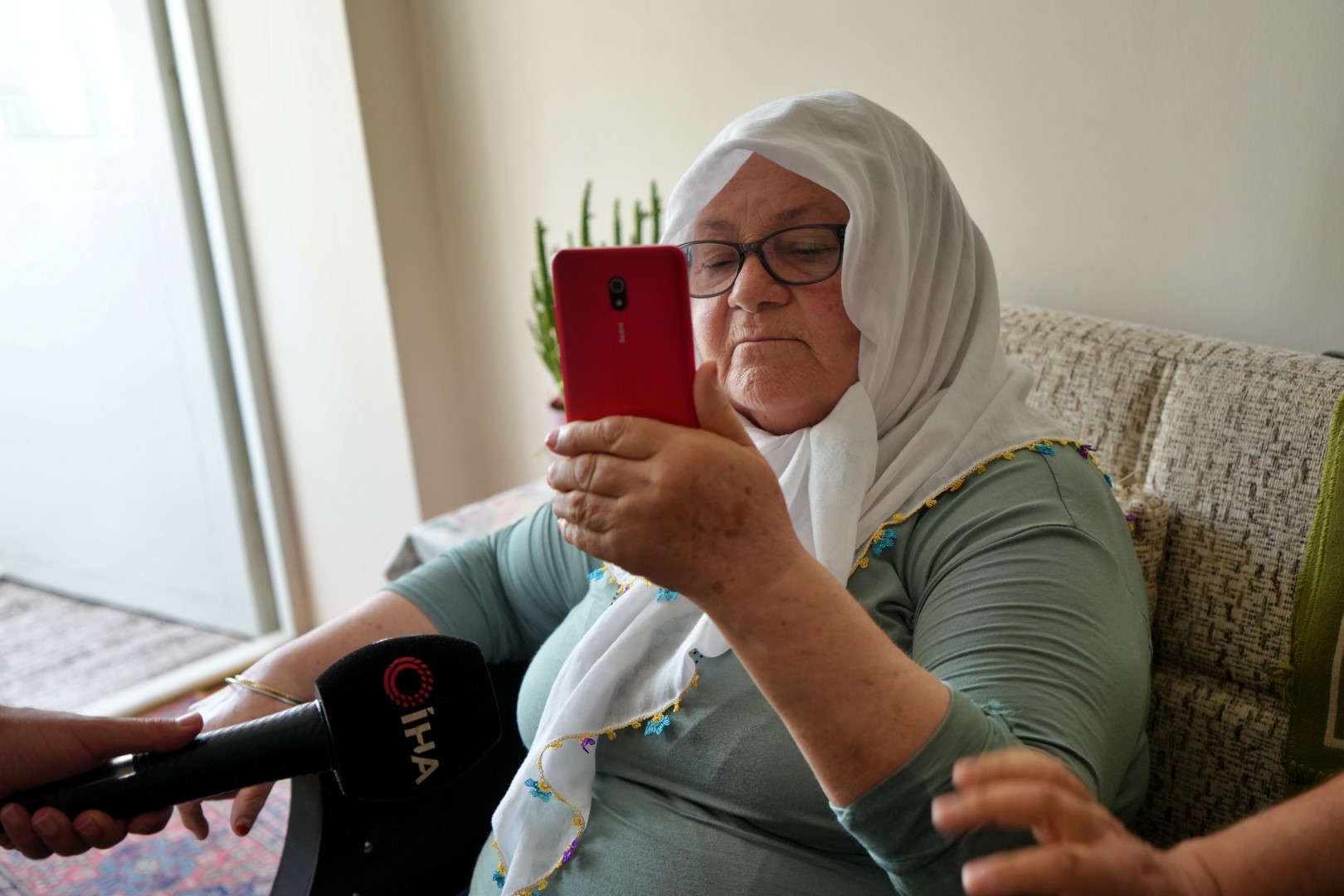 80 Yaşındaki Fahriye Nineye ‘Mi̇t’ Darbesi (4) (Large)