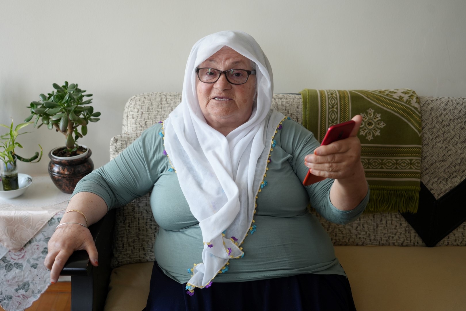 80 Yaşındaki Fahriye Nineye ‘Mi̇t’ Darbesi (5) (Large)