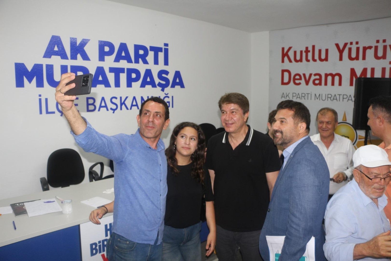 Ak Parti Antalya'da Eskileri Sahaya Sürdü (3) (Large)