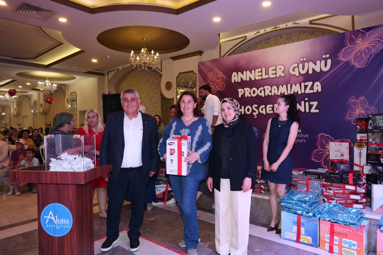 Aksu Belediyesi Anneleri Unutmadı (3)