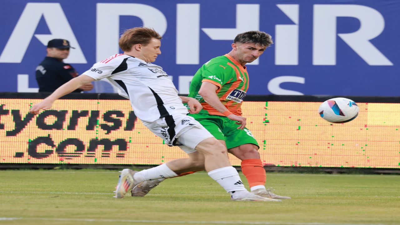 Alanyaspor Besiktas Maci (2)