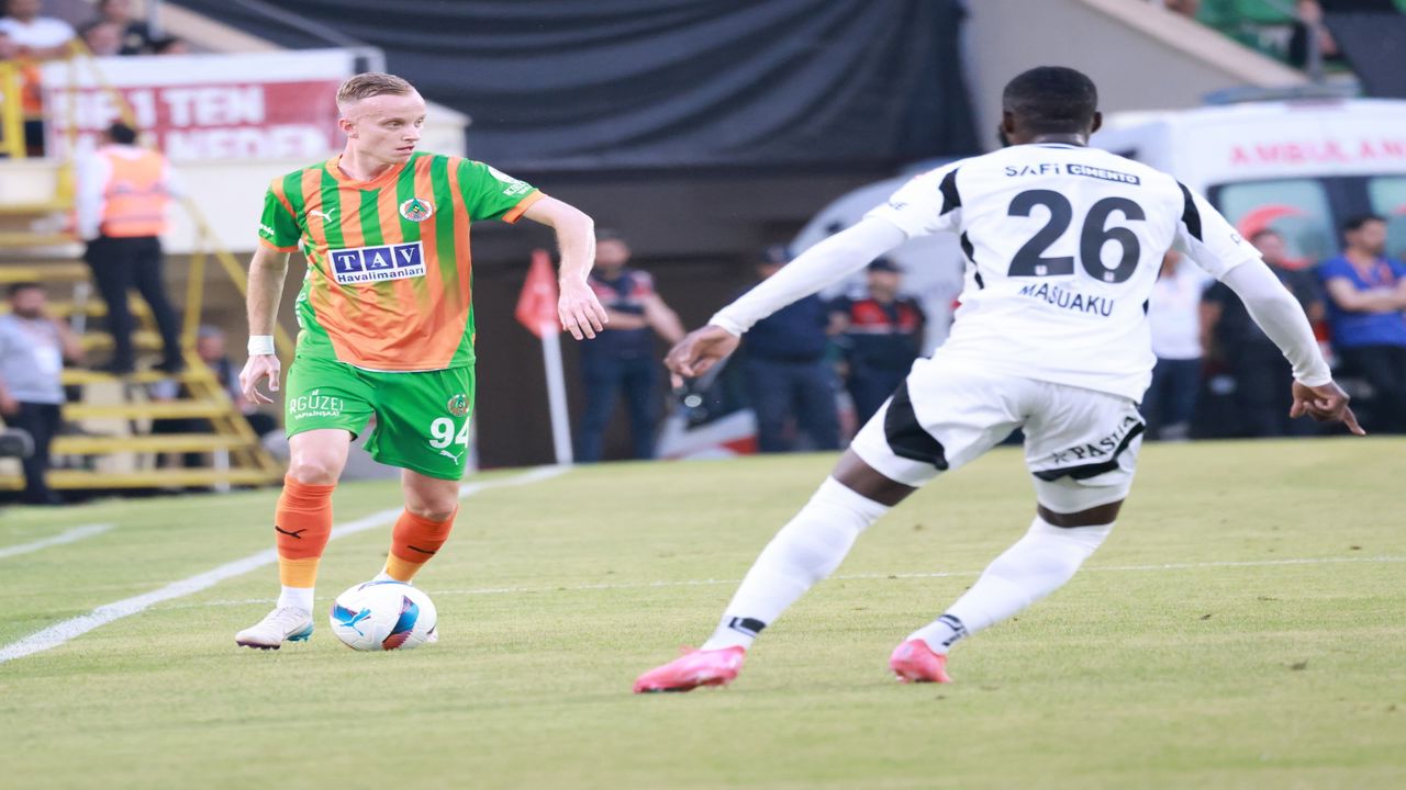 Alanyaspor Besiktas Maci (4)