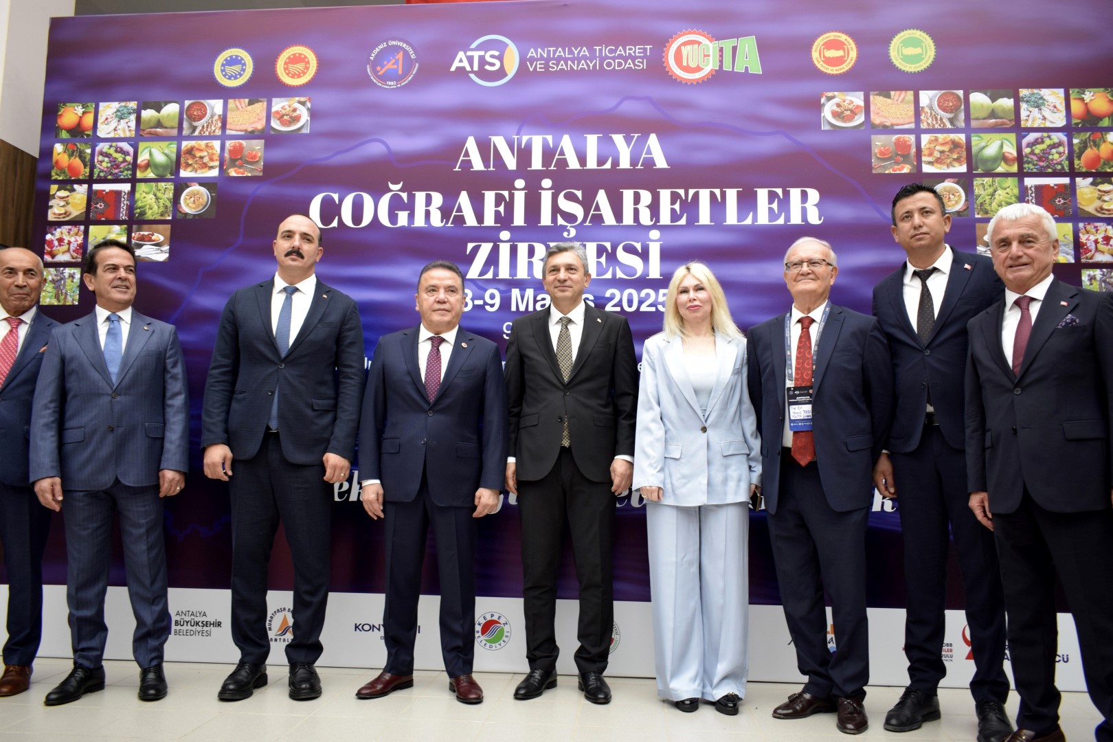 Antalyada Cografi Isaretler Zirvesi B 701348 207642 (Large)