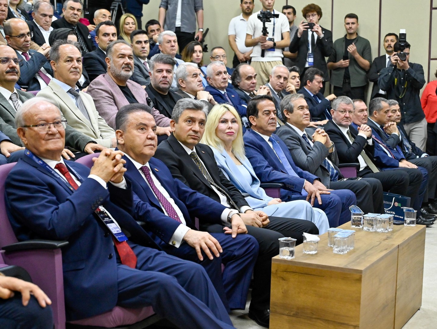 Antalyada Cografi Isaretler Zirvesi B 701353 207642 (Large)