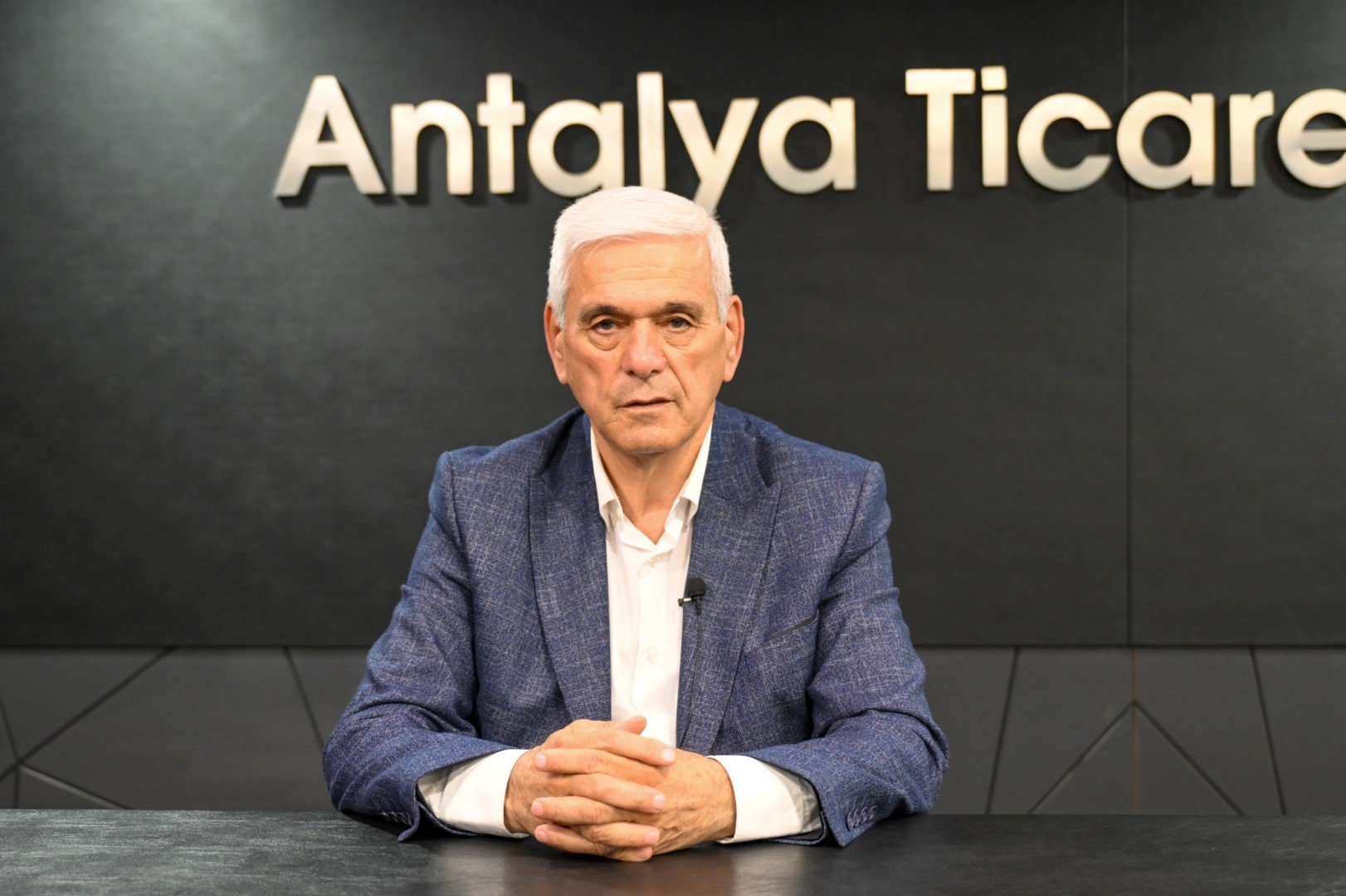 Antalya’da Dert Küpü Çiftçi Sorunlarını Anlattı (2) (Large)