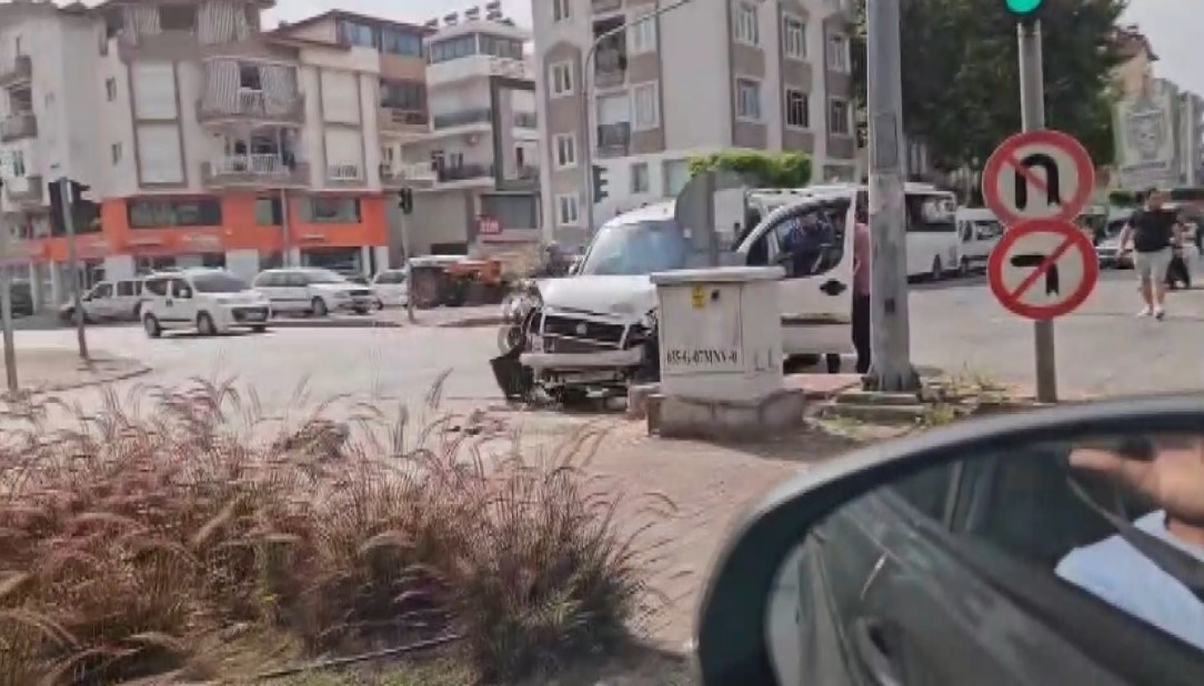 Antalya’da ‘İnsanlık Bitmiş’ Dedirten Kaza (2)