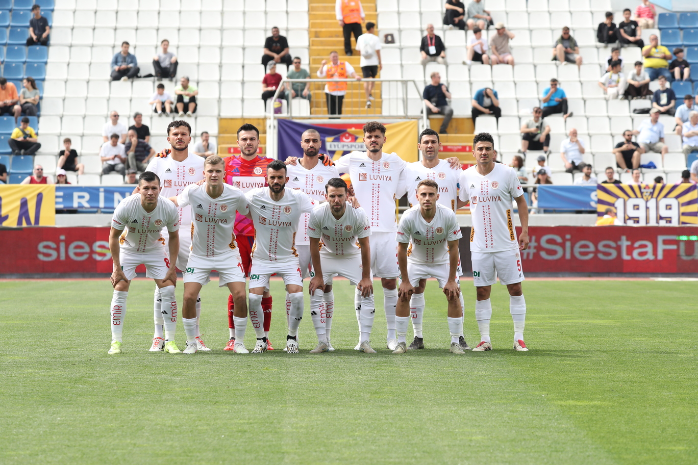 Antalyaspor’un Kabusu Bitti! Belözoğlu’ndan Genç Hamle (3)