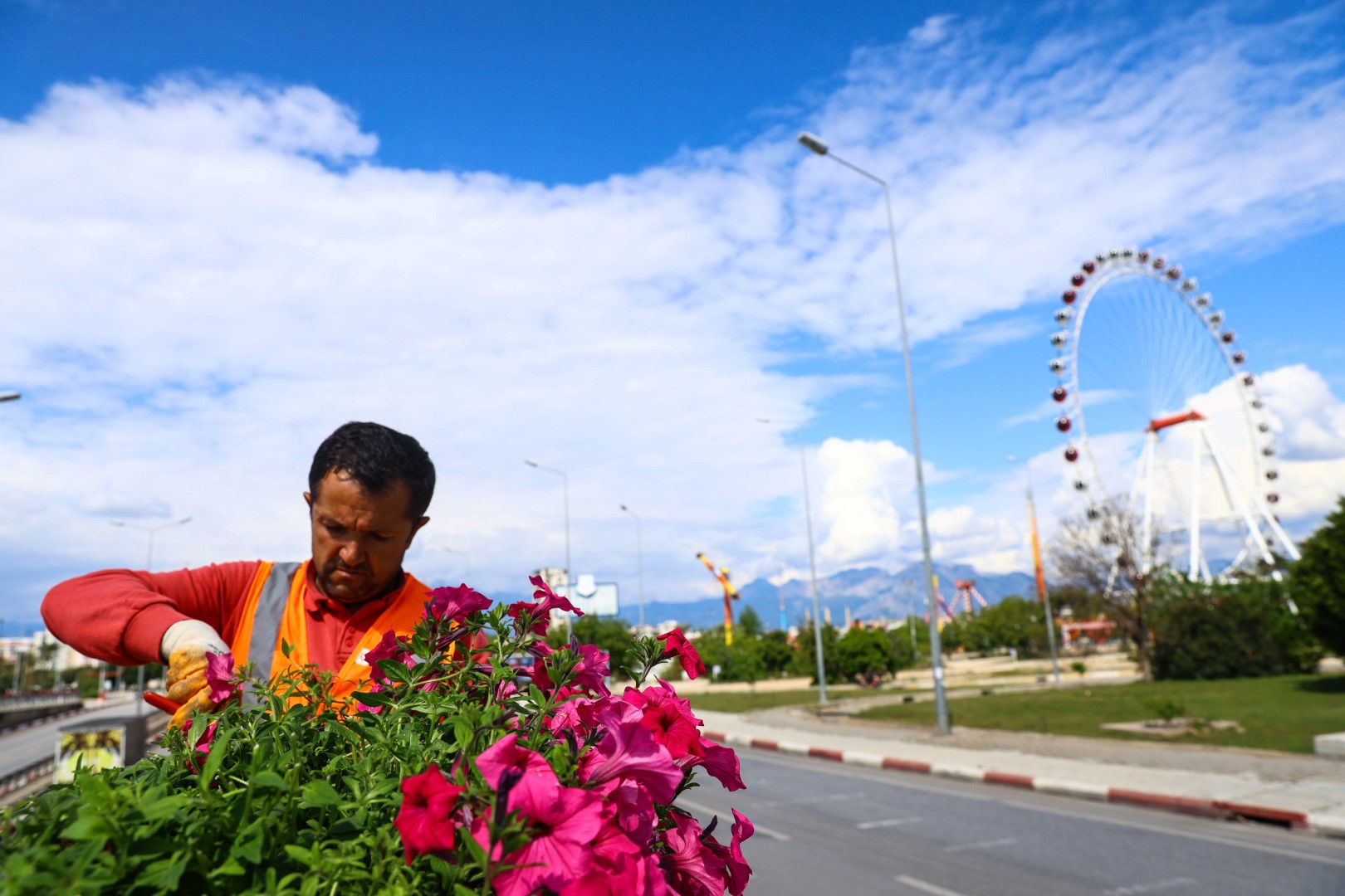 Antalya’yı Yaza Renkli Dokunuşlarla Hazırlıyorlar (8) (Large)