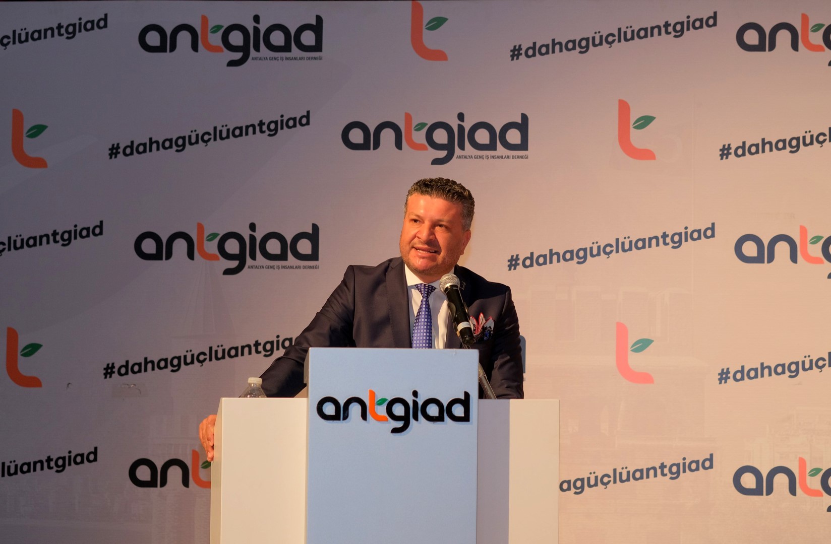Antgiaddan Gelecege Yatirim Bilgi Yari 724527 214113 (Large)
