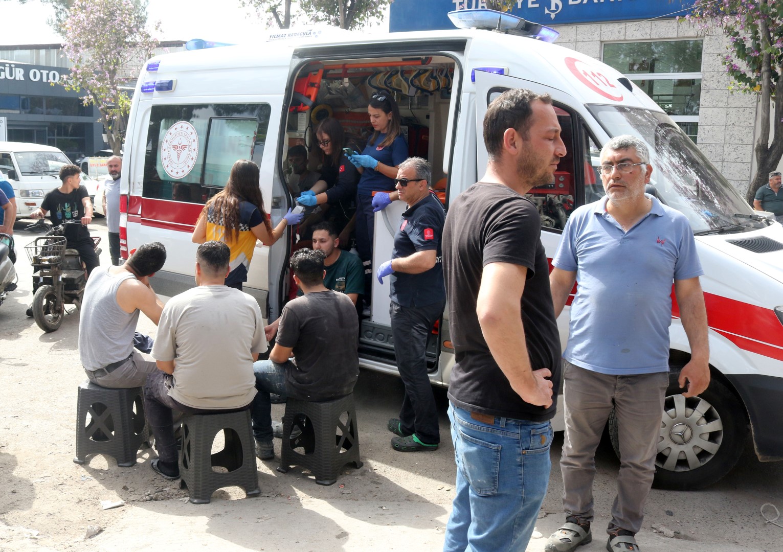 Arac Boyama Atolyesindeki Yanginda 12 Ki 702666 208022 (Large)