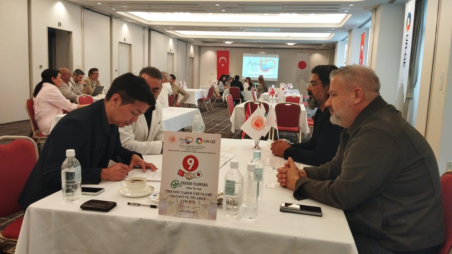 Atb Kesme Çiçek Urge Heyeti Japonya Ve Kore’de (4) (Large)