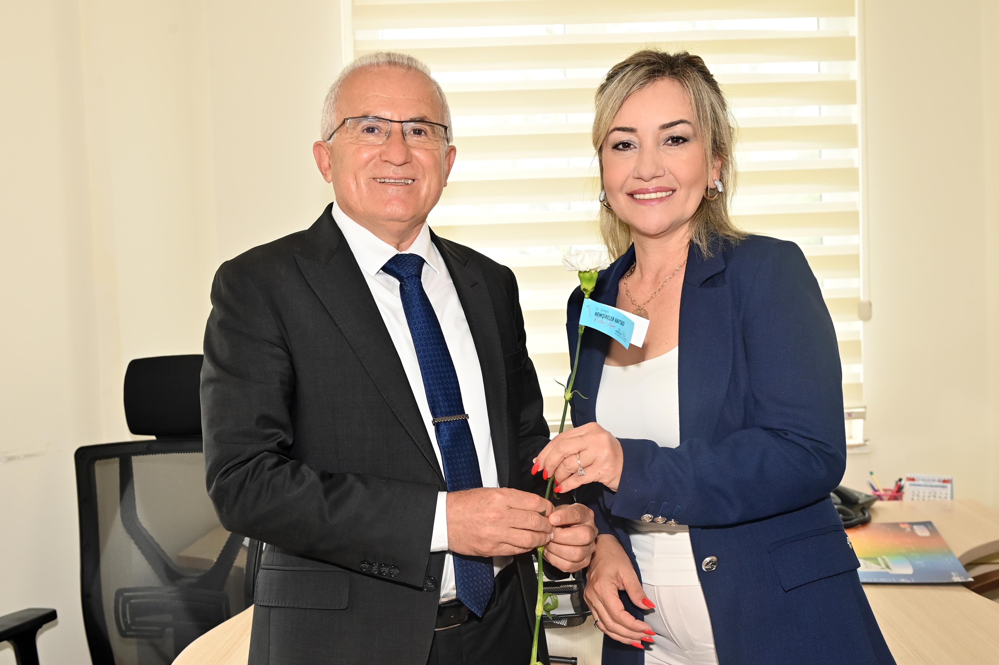 Başkan Avcıoğlu’ndan Hemşirelik Haftası’nda Anlamlı Jest (2)