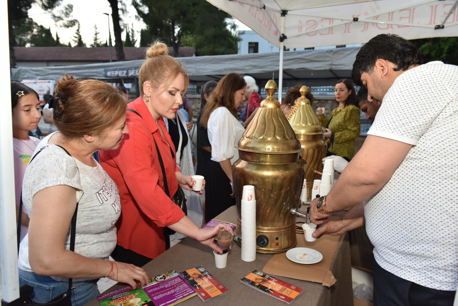 Baskan Kocagoz, Burdurlularla Bulustu 4