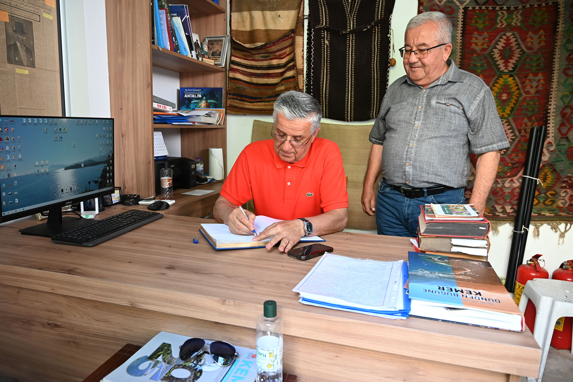 Başkan Topaloğlu’ndan Ramazan Kar’a Plaket (4)