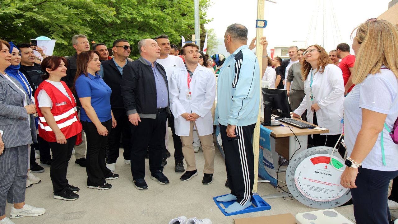 Denizli Saglik Icin Yurudu (1)