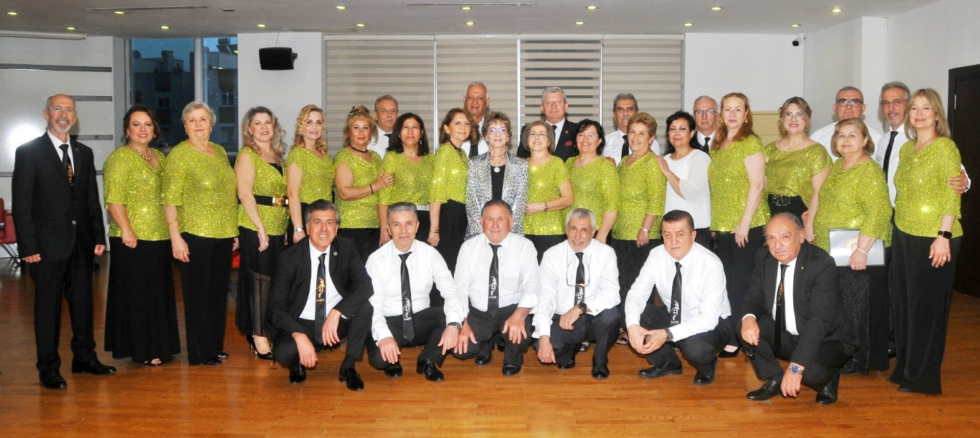 Emekli Subay Ve Eslerinden Turku Soleni 692647 205146 (Large)