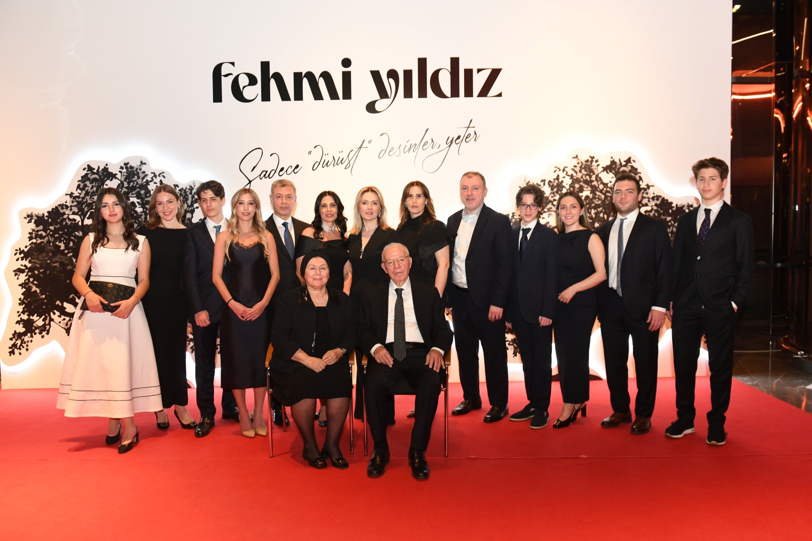 Fehmi Yıldız Ve Ailesi (Large)