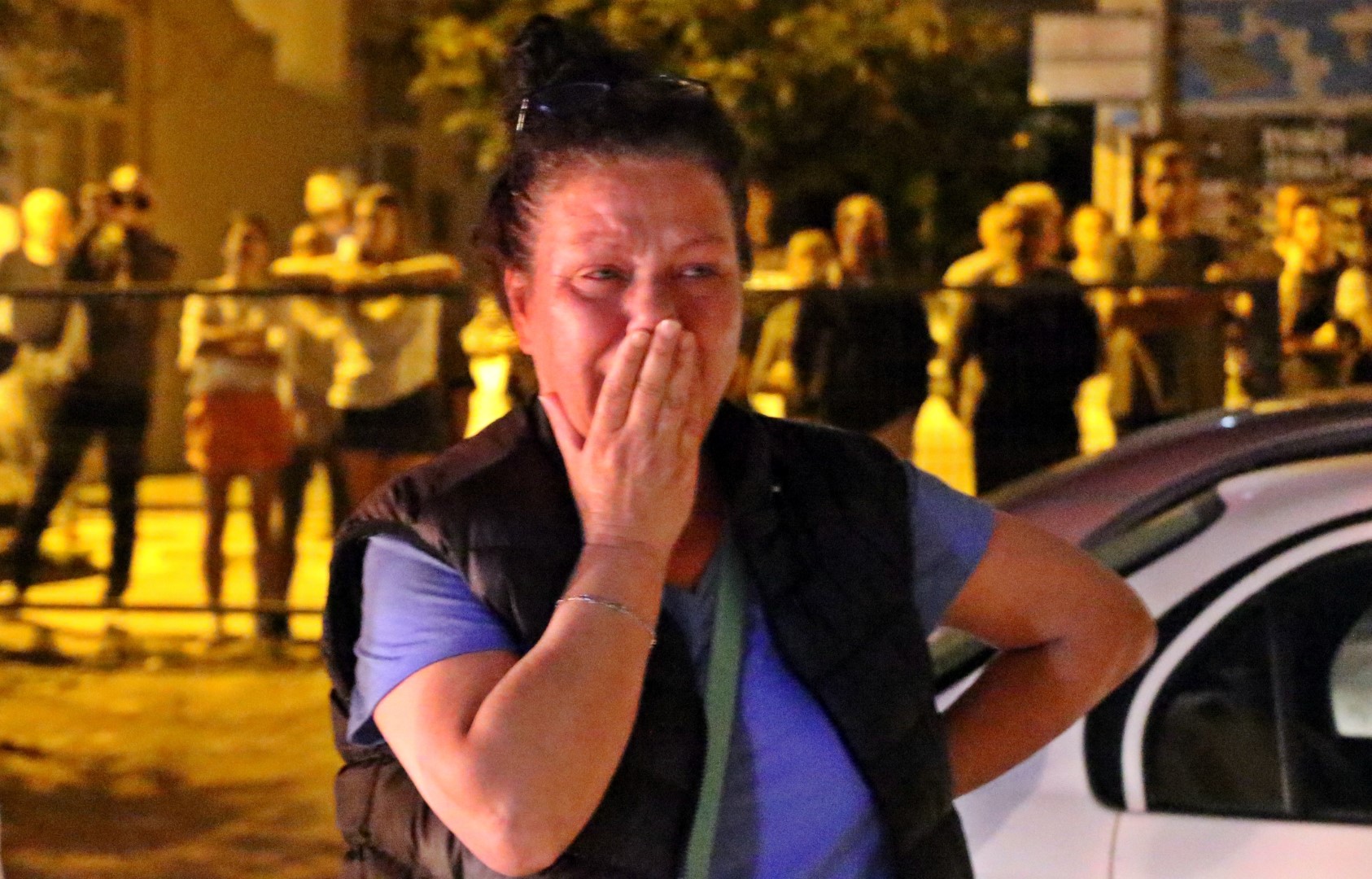 Gecekondu Alev Alev Yandı! Sokağa Dökülen Mahalleli Kediler Için Gözyaşı Döktü (3) (Large)