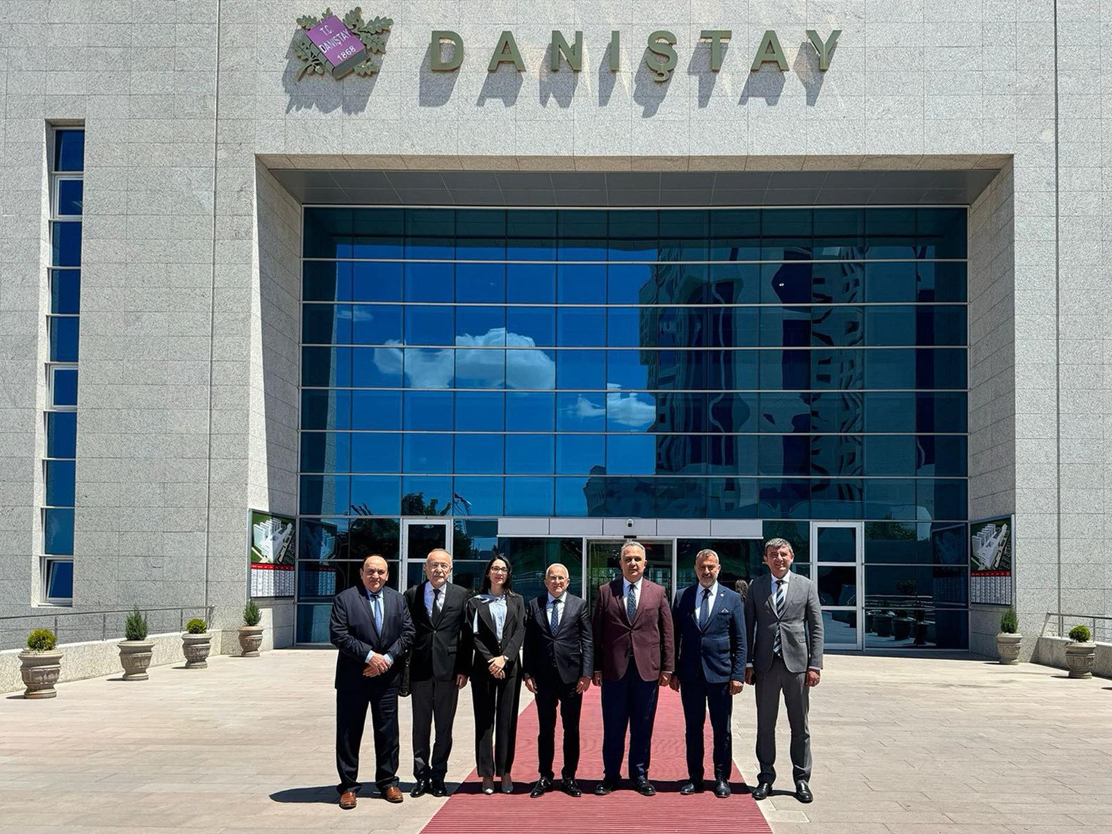 Günlerdir Ayakta Olan Ilçede Şok Ziyaret! Belediye Başkanın Ziyareti Çok Konuşulacak (2)