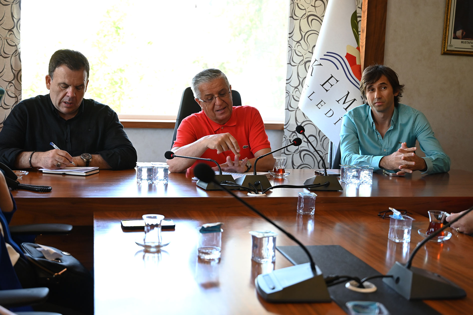 Kemer Belediye Başkanı Necati Topaloğlu Muhtarların Fikrilerini Dinledi (1)