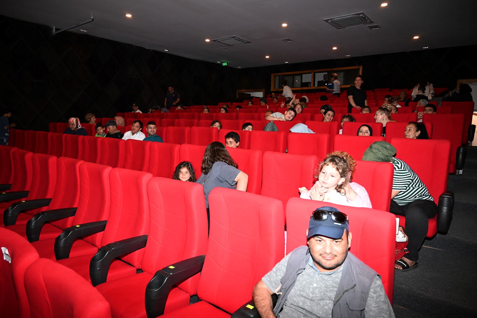 Kemer Belediyesi’nden Engelliler Haftası’na Özel Sinema Etkinliği (3) (Large)