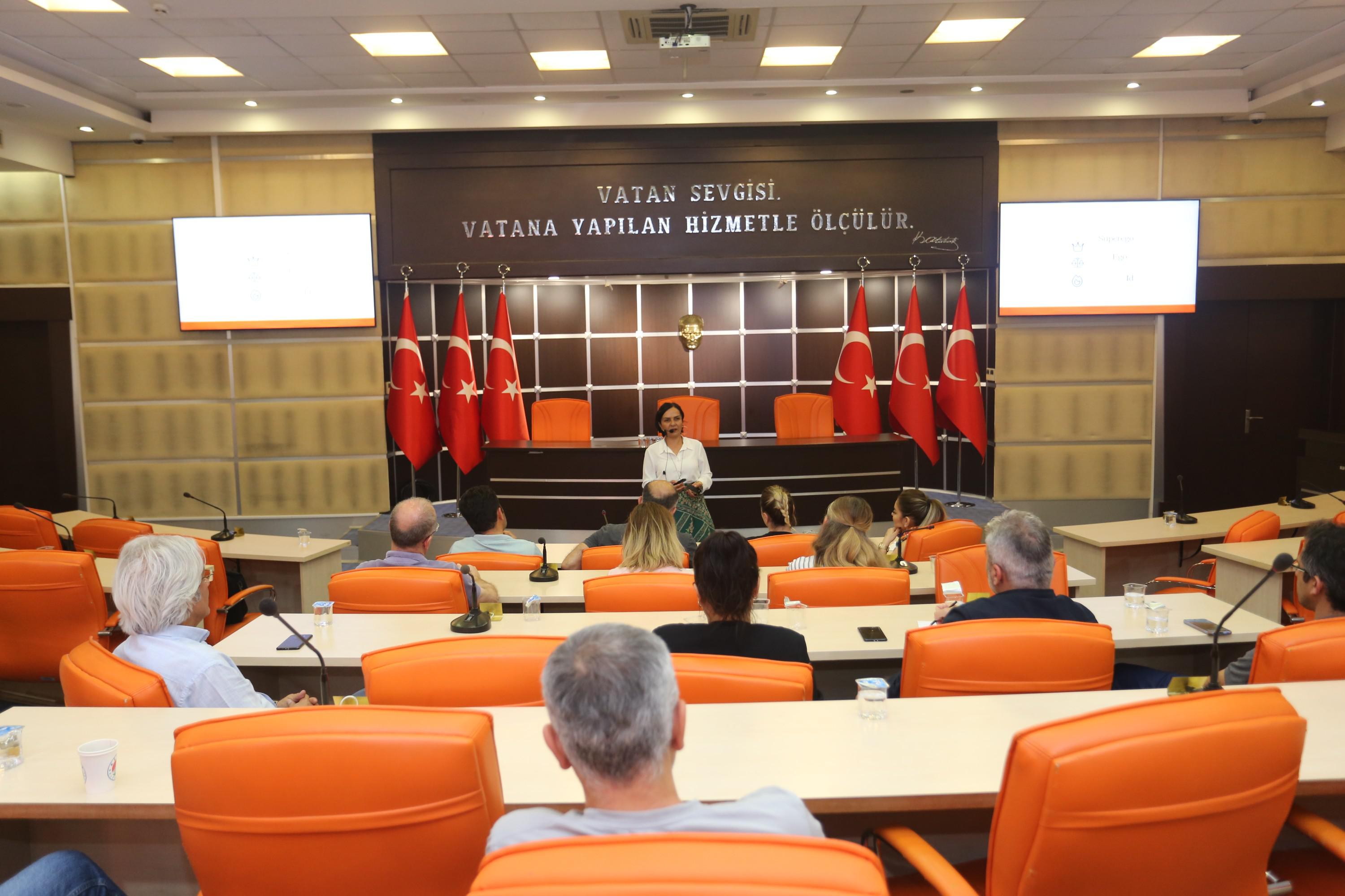 Kepez Belediyesi Hizmet Ici Egitimlerde Hiz Kesmiyor 5