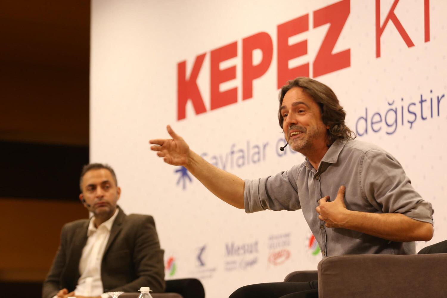 Kepez Kitap Fuarinda Turkiye Nereye Gidiyor Konusuldu 6