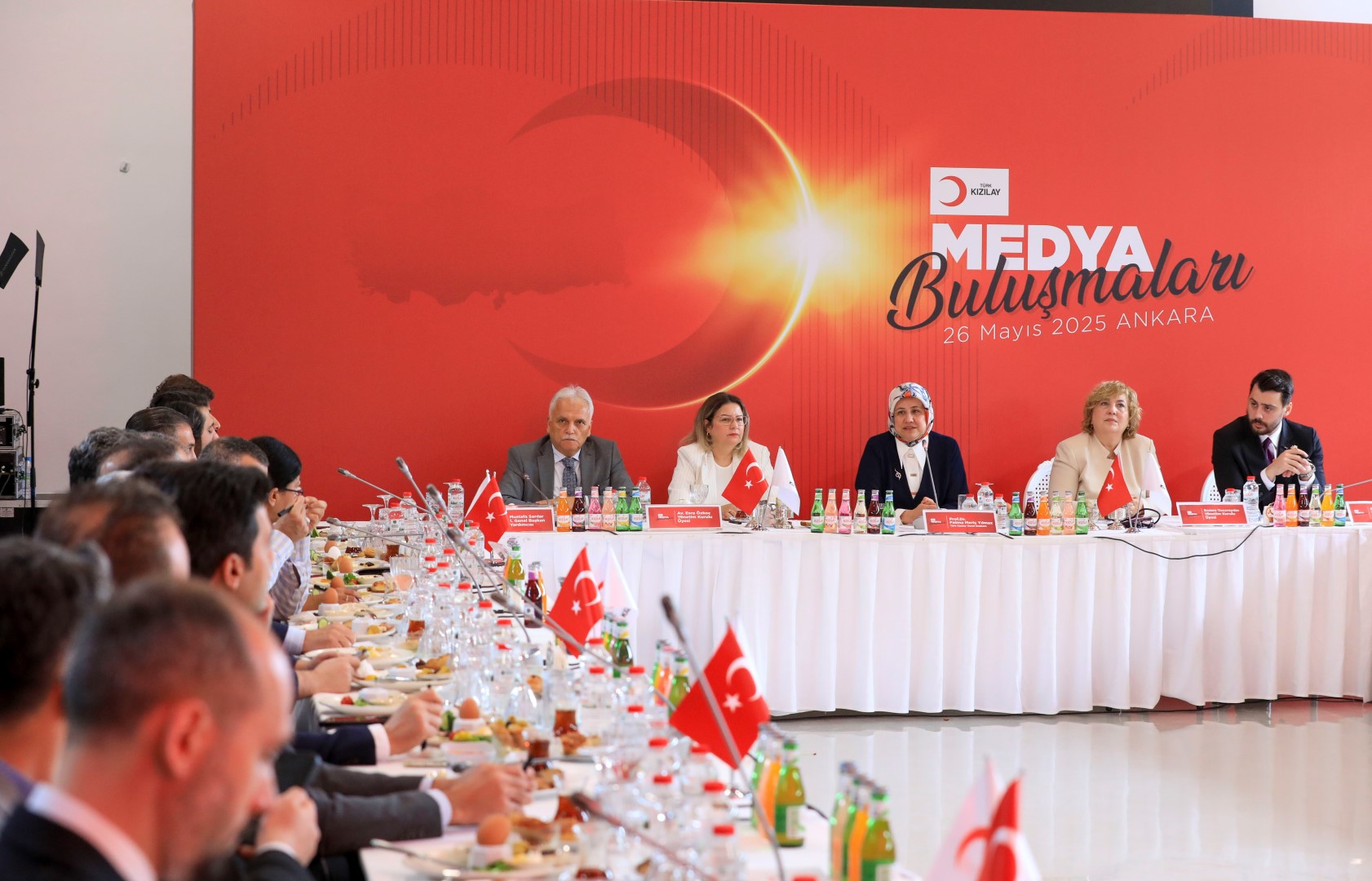 Kızılay Genel Başkanı Yılmaz Her Sene Yüzde 20 Ila 30 Oranında Bağışlarımız Artıyor (3) (Large)