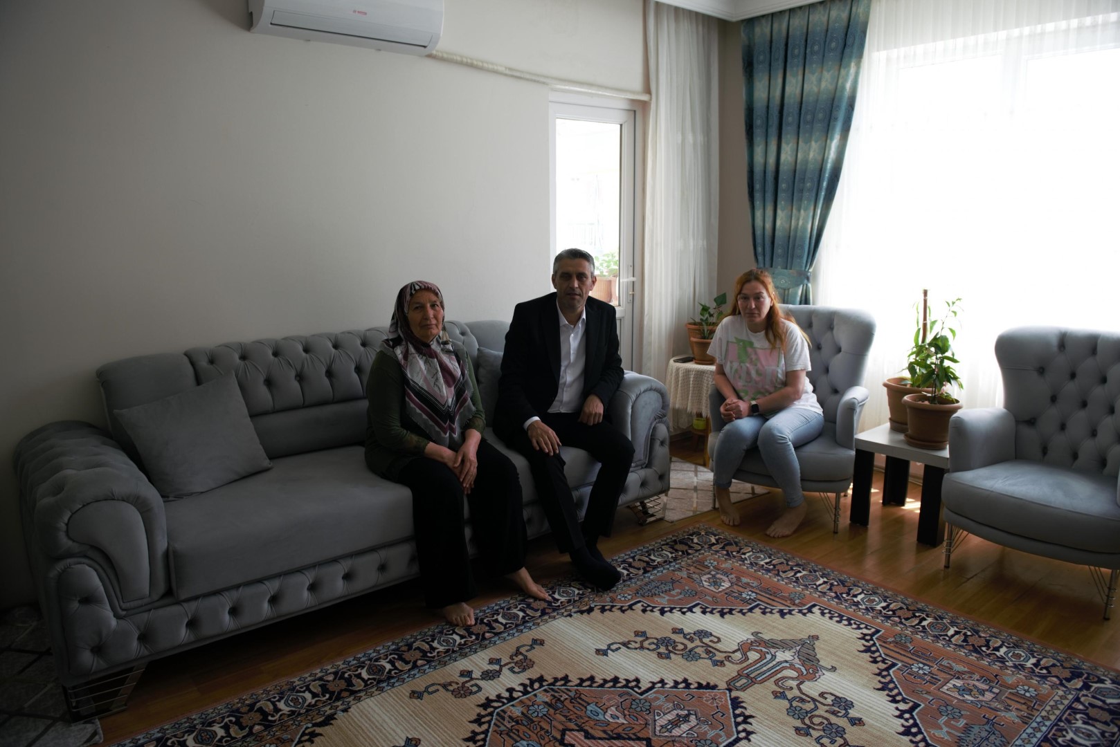 Kocagoz, Sehit Annelerini Unutmadi 4 (Large)